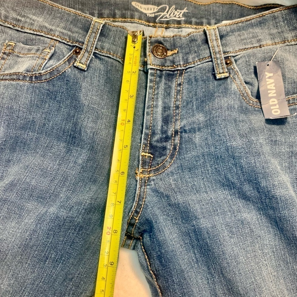 NWT Old Navy Jeans Size 4 The Flirt Blue Denim Cotton Spandex Bootcut Faded Wash - Picture 15 of 16